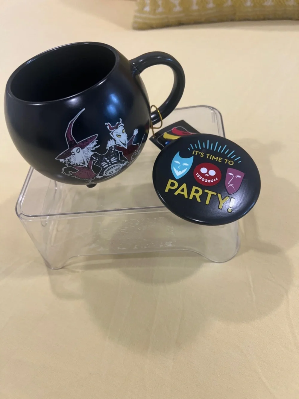 Halloween Party Cauldron Mug with Lid - Black